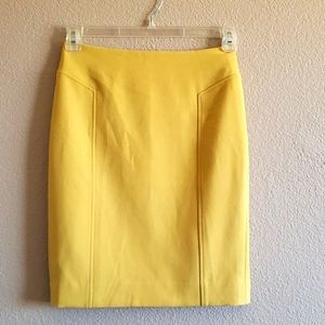 Halogen Yellow Skirt 💛 Size 2
